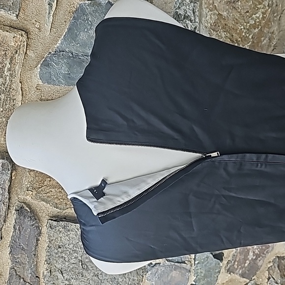 Theory White & Black Viscose Round Neck color block Sleeveless Dress Size 10 - Picture 6 of 9